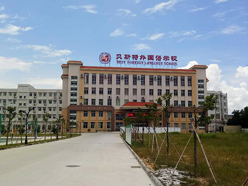 陽江貝斯特外國語學(xué)校空氣能熱水工程