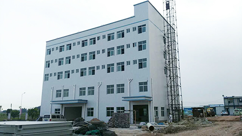清遠(yuǎn)海大飼料安裝空氣能熱水工程員工宿舍樓
