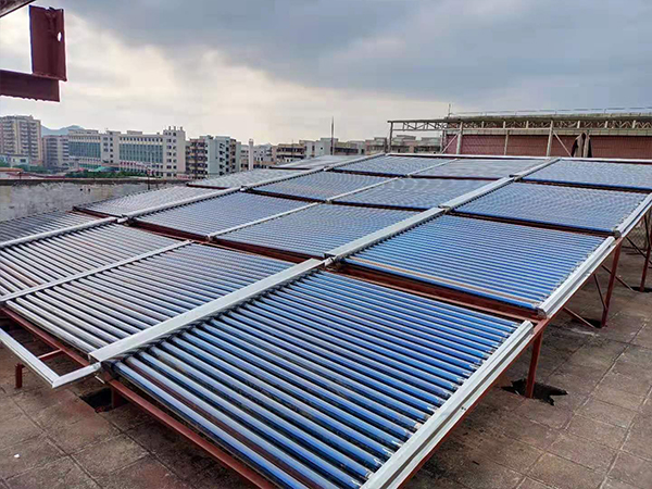 太陽(yáng)能熱水器